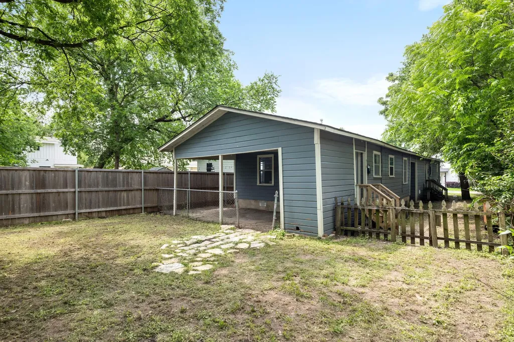 918 E 50th Austin TX 78751