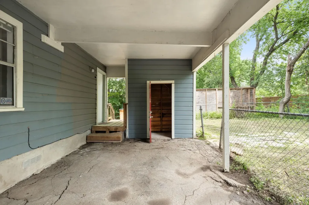 918 E 50th Austin TX 78751