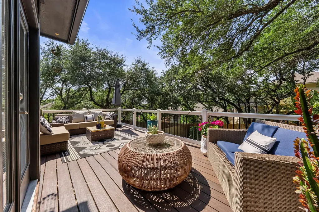 4104 Seldalia Trail Austin TX 78732