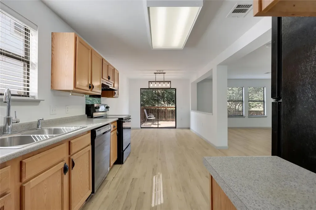 6609 Quinton Drive Austin TX 78747