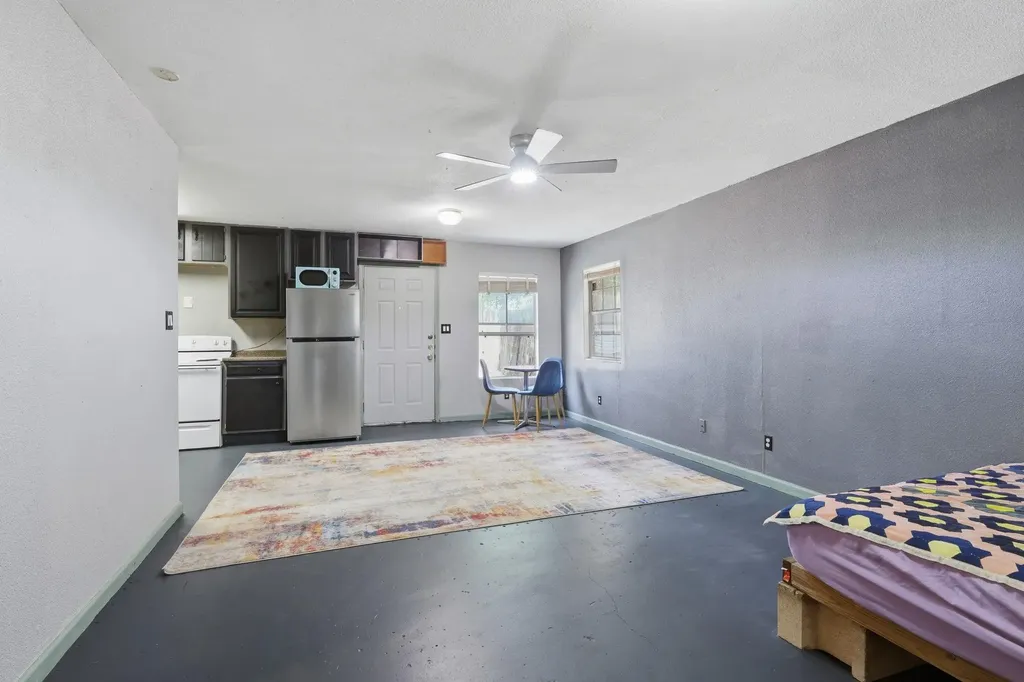 312 Blackson Avenue Austin TX 78752