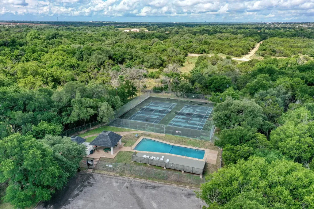 1505 West Creek Loop Round Rock TX 78681