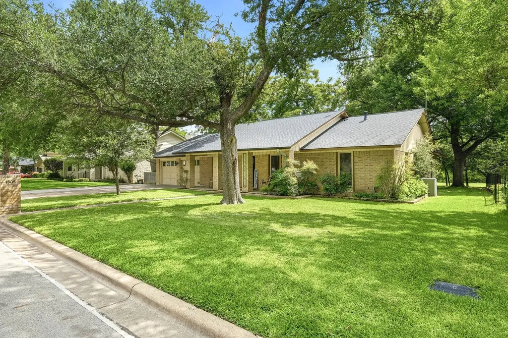 1505 West Creek Loop Round Rock TX 78681