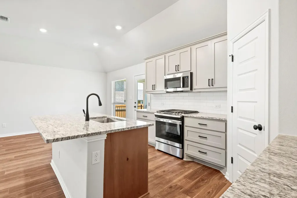 341 Fawn River Run Kyle TX 78640