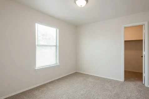 4618 Lyra Circle Austin TX 78744