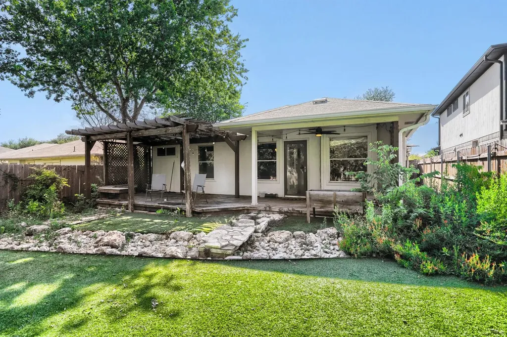 15331 Sweet Caddies Drive Pflugerville TX 78660