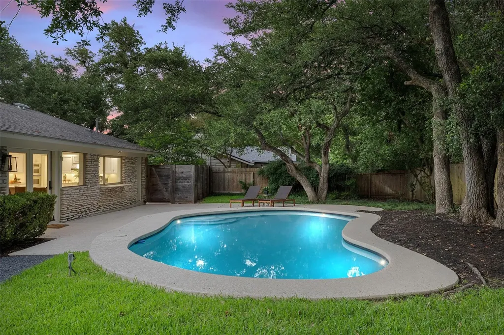 8805 Point West Drive Austin TX 78759