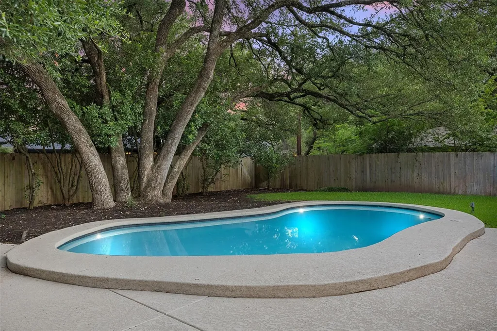 8805 Point West Drive Austin TX 78759