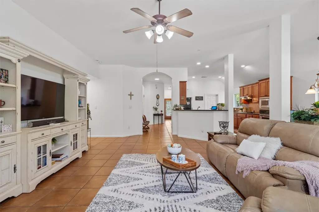 9437 Caves Valley Drive Austin TX 78717