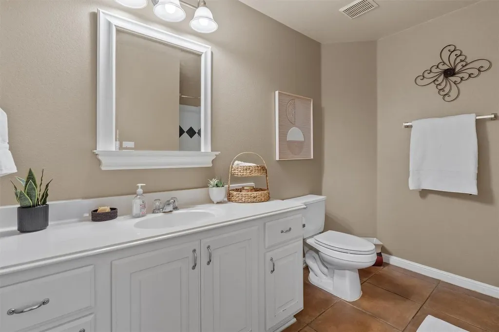 9437 Caves Valley Drive Austin TX 78717