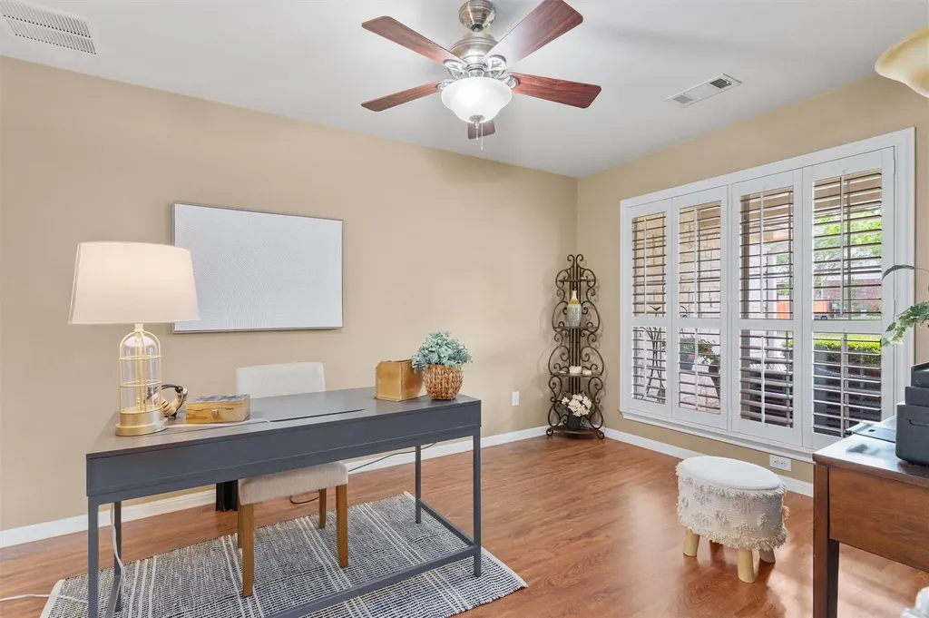 9437 Caves Valley Drive Austin TX 78717