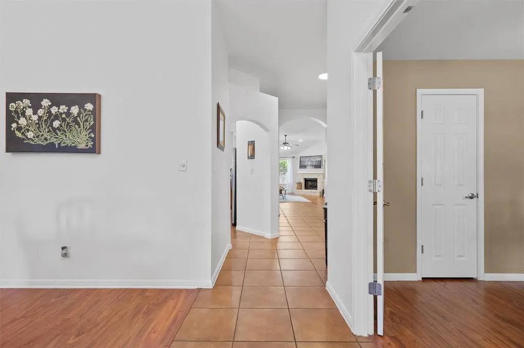 9437 Caves Valley Drive Austin TX 78717