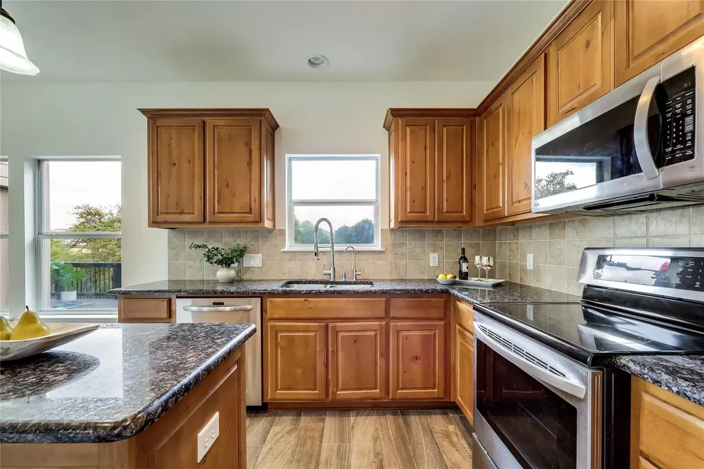 21825 Surrey Lane Lago Vista TX 78645