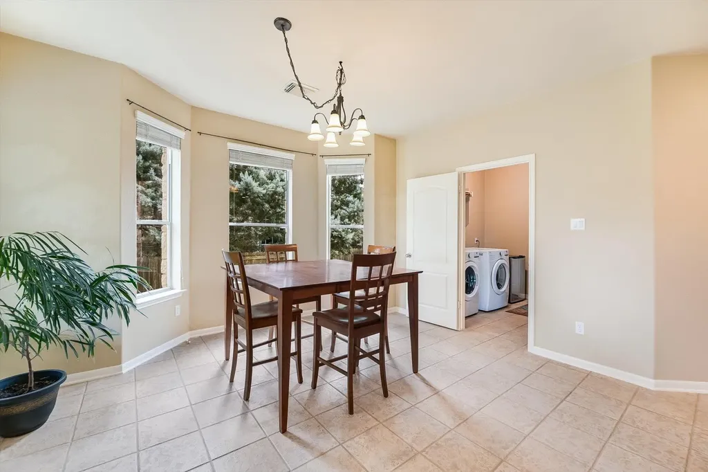 221 Abbey Drive Austin TX 78737