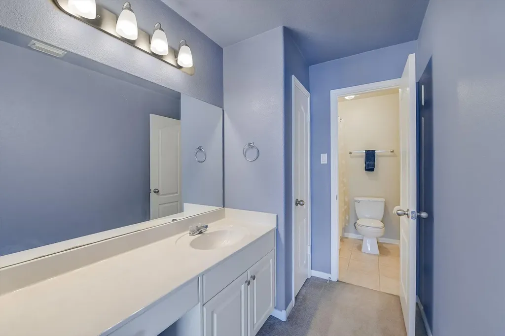 221 Abbey Drive Austin TX 78737