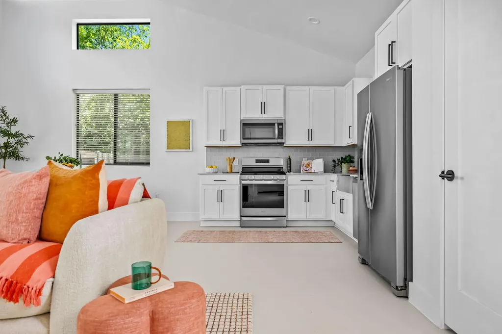 939 E 52nd Street Austin TX 78751