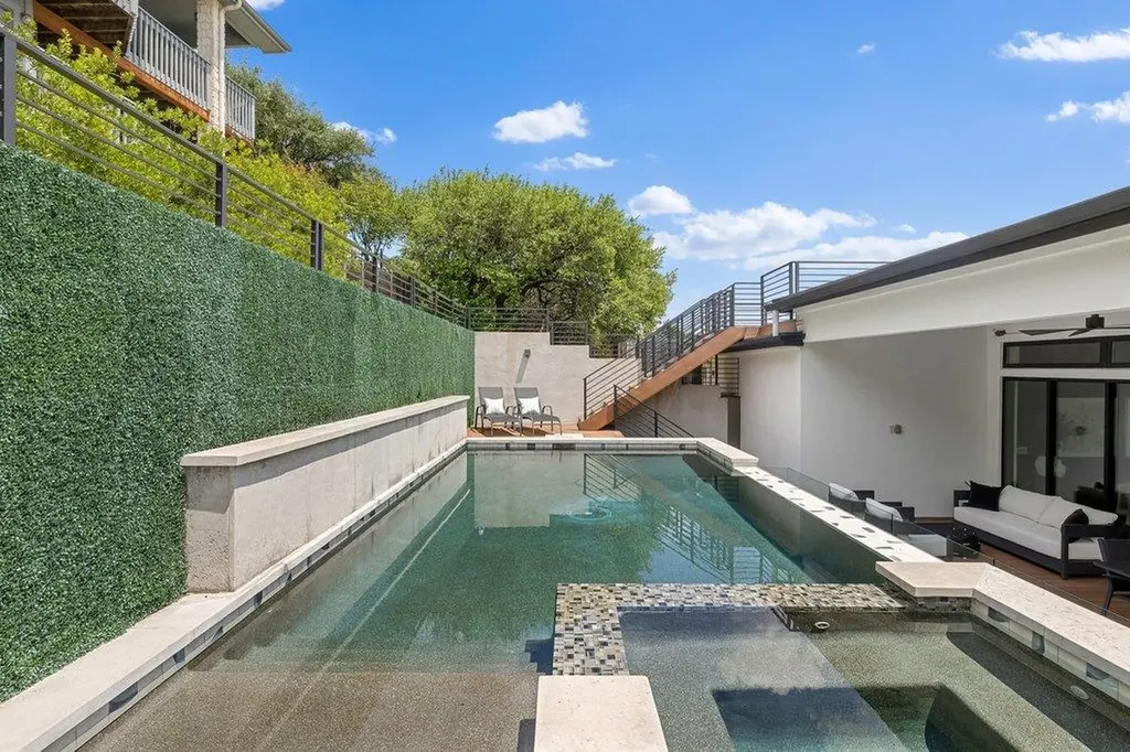 5819 Westslope Drive Austin TX 78731