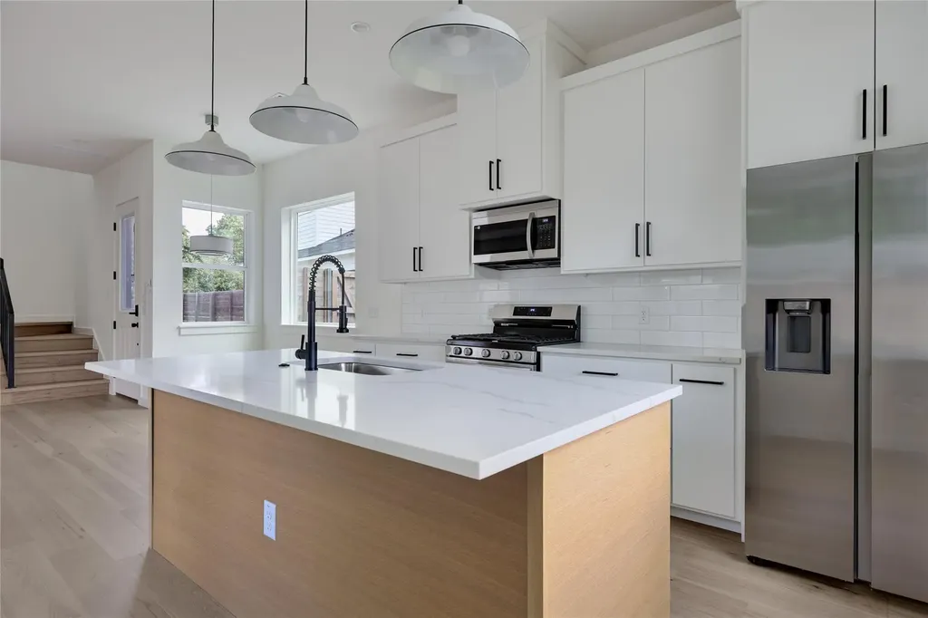 6809 Porter Street Austin TX 78741