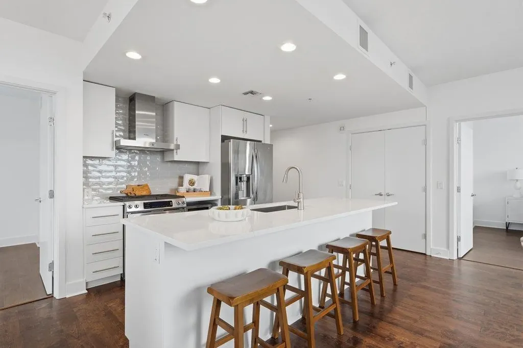300 Bowie Street Austin TX 78703