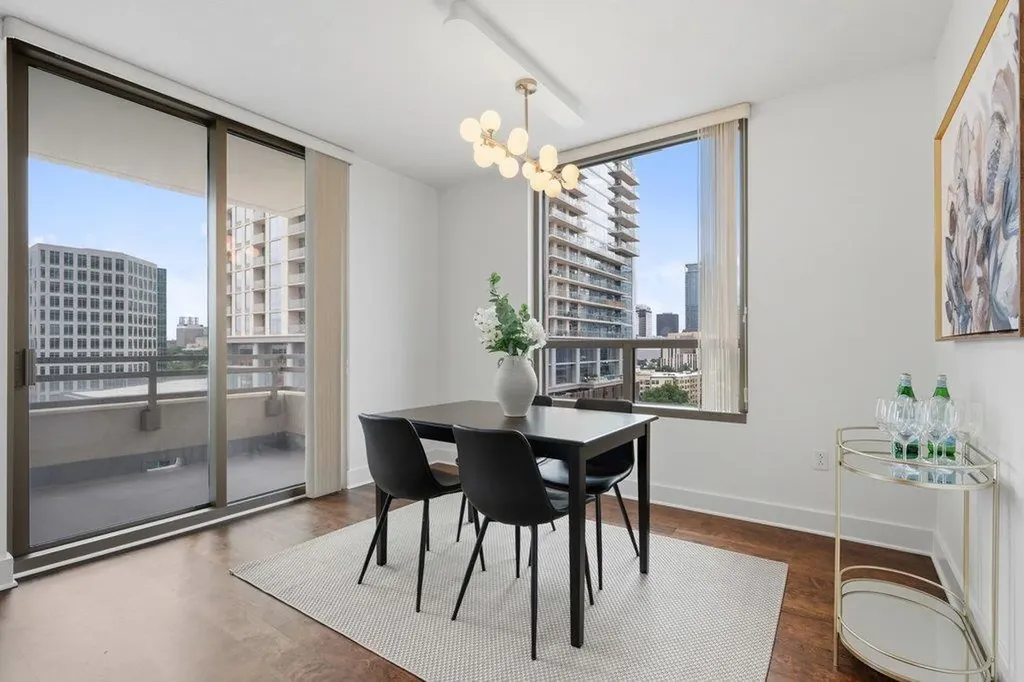 300 Bowie Street Austin TX 78703