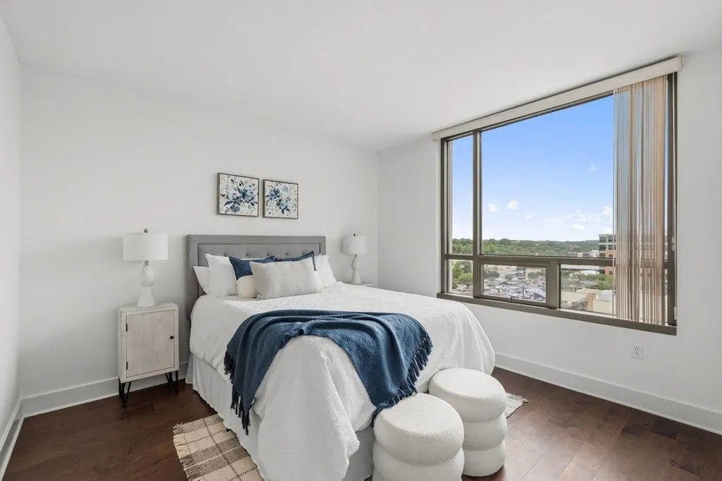 300 Bowie Street Austin TX 78703