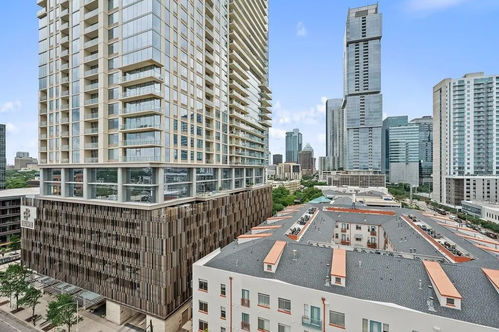 300 Bowie Street Austin TX 78703