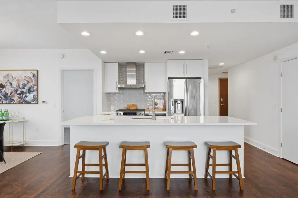 300 Bowie Street Austin TX 78703