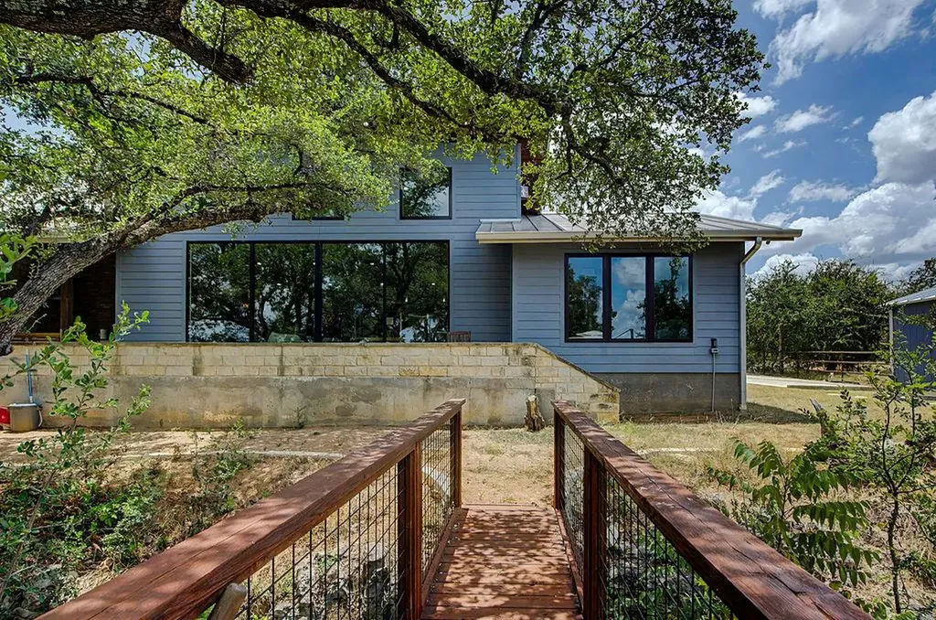 172 Bluff Trail Dripping Springs TX 78620