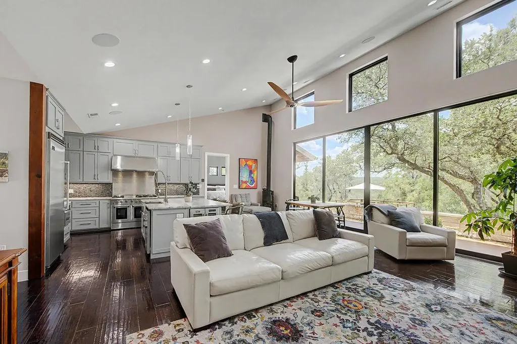 172 Bluff Trail Dripping Springs TX 78620
