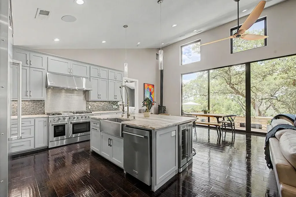 172 Bluff Trail Dripping Springs TX 78620