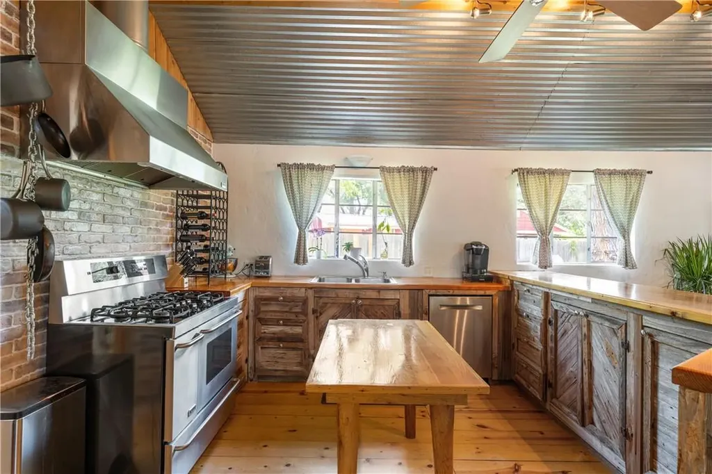 16301 E Lakeshore Drive Austin TX 78734