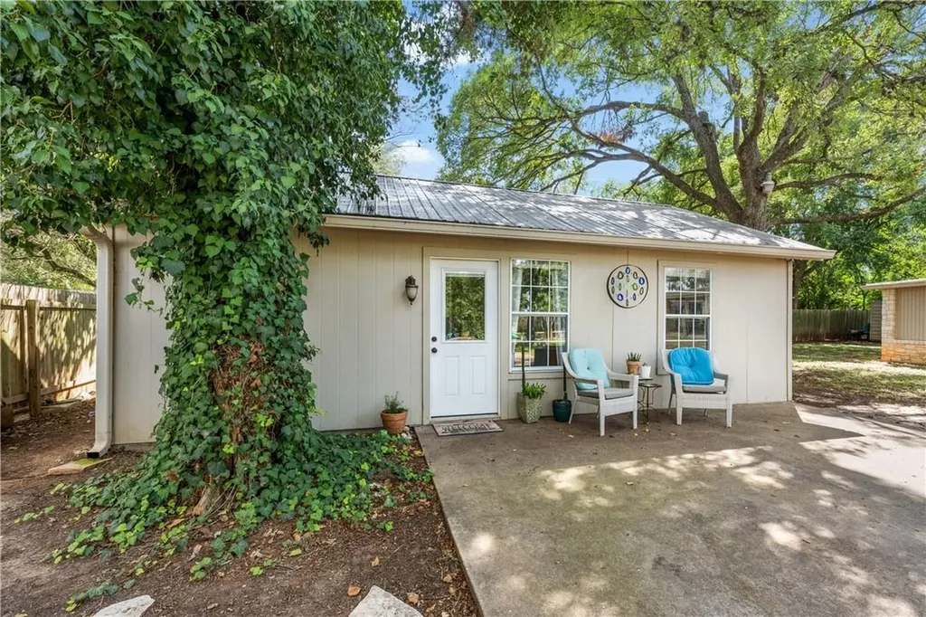 16301 E Lakeshore Drive Austin TX 78734