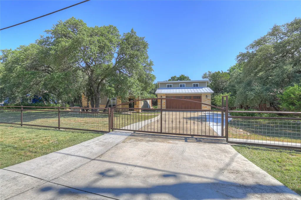 3055 Lakeview Drive Canyon Lake TX 78133