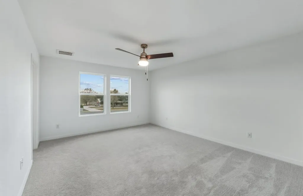 337 Sullivan Way Elgin TX 78621