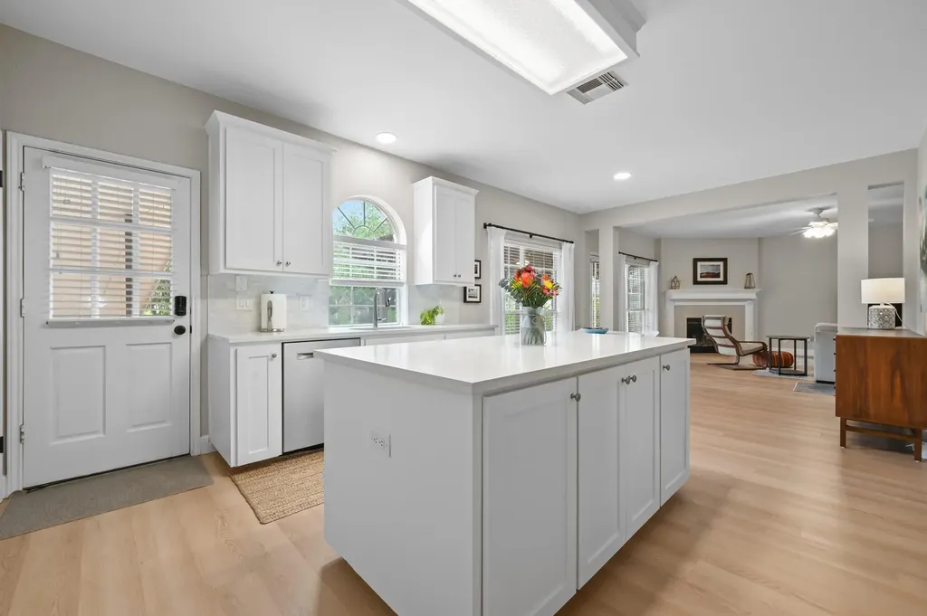 6006 Sierra Arbor Court Austin TX 78759