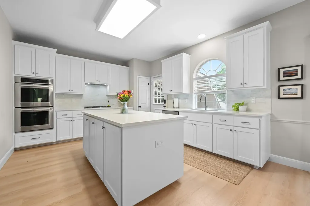 6006 Sierra Arbor Court Austin TX 78759
