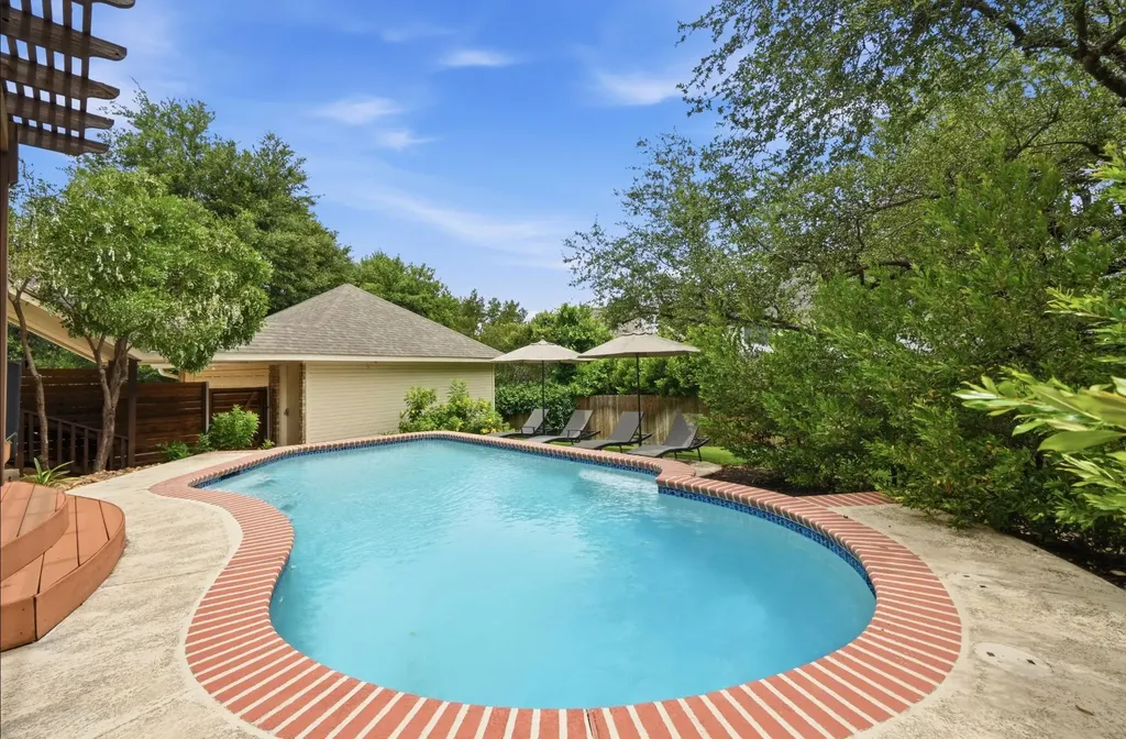 6006 Sierra Arbor Court Austin TX 78759