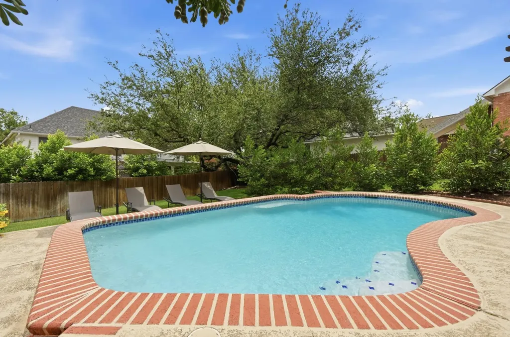 6006 Sierra Arbor Court Austin TX 78759