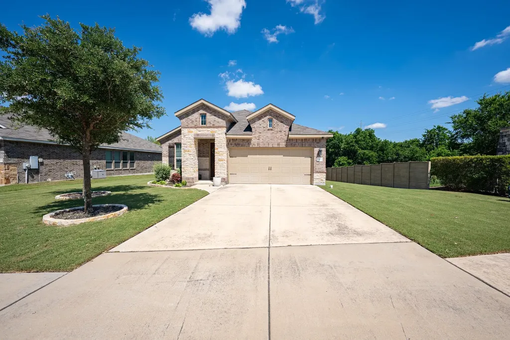 2508 Hat Bender Loop Round Rock TX 78664