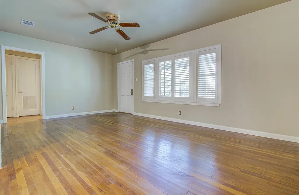 1504 Brentwood Street Austin TX 78757