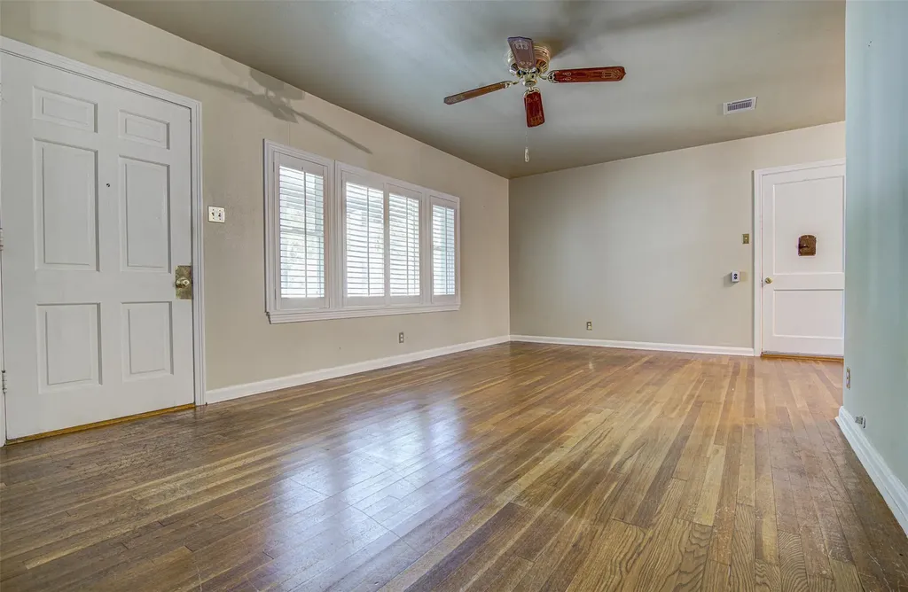1504 Brentwood Street Austin TX 78757