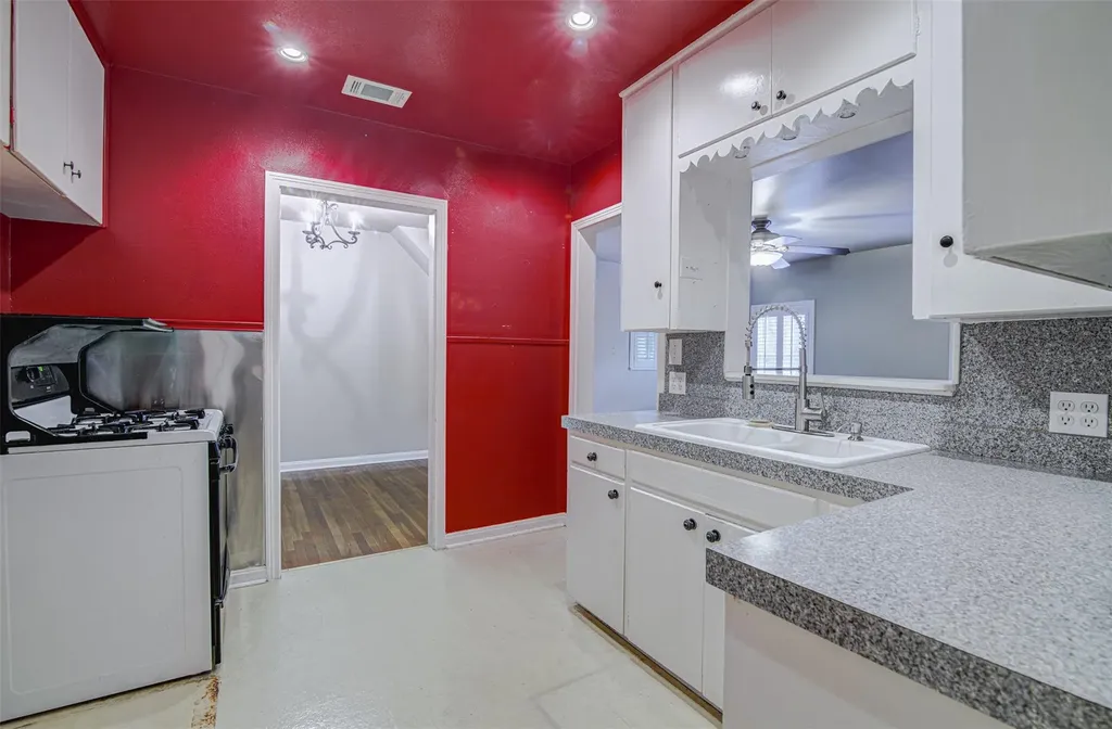 1504 Brentwood Street Austin TX 78757