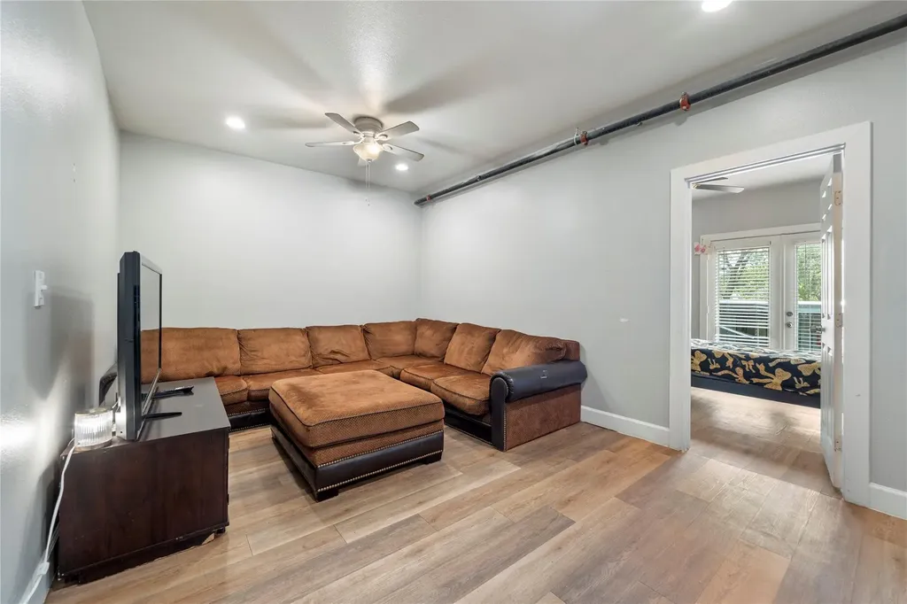 201 W 31st Street Austin TX 78705