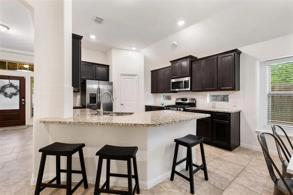 615 Linares Lane Austin TX 78748