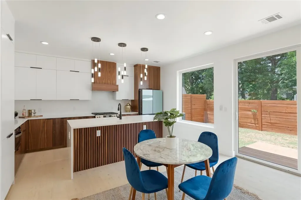 7602 Northcrest Boulevard Austin TX 78752