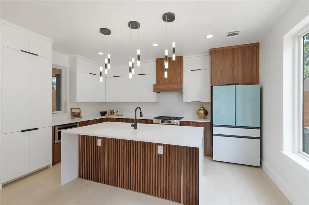 7602 Northcrest Boulevard Austin TX 78752