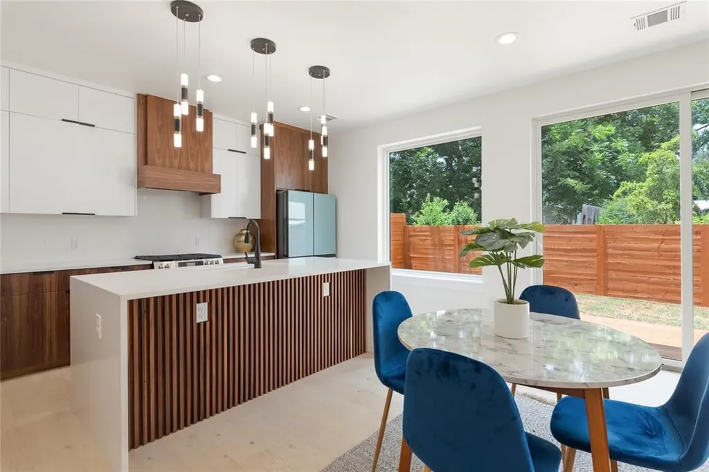 7602 Northcrest Boulevard Austin TX 78752