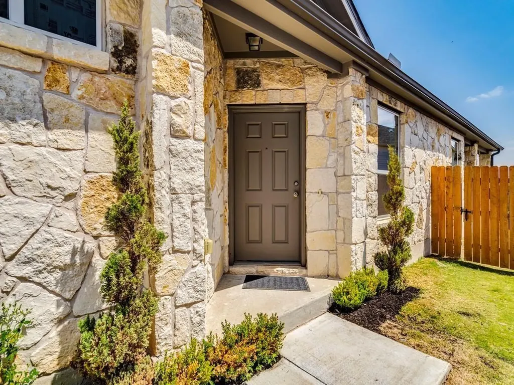 4210 Birdwatch Loop Pflugerville TX 78660
