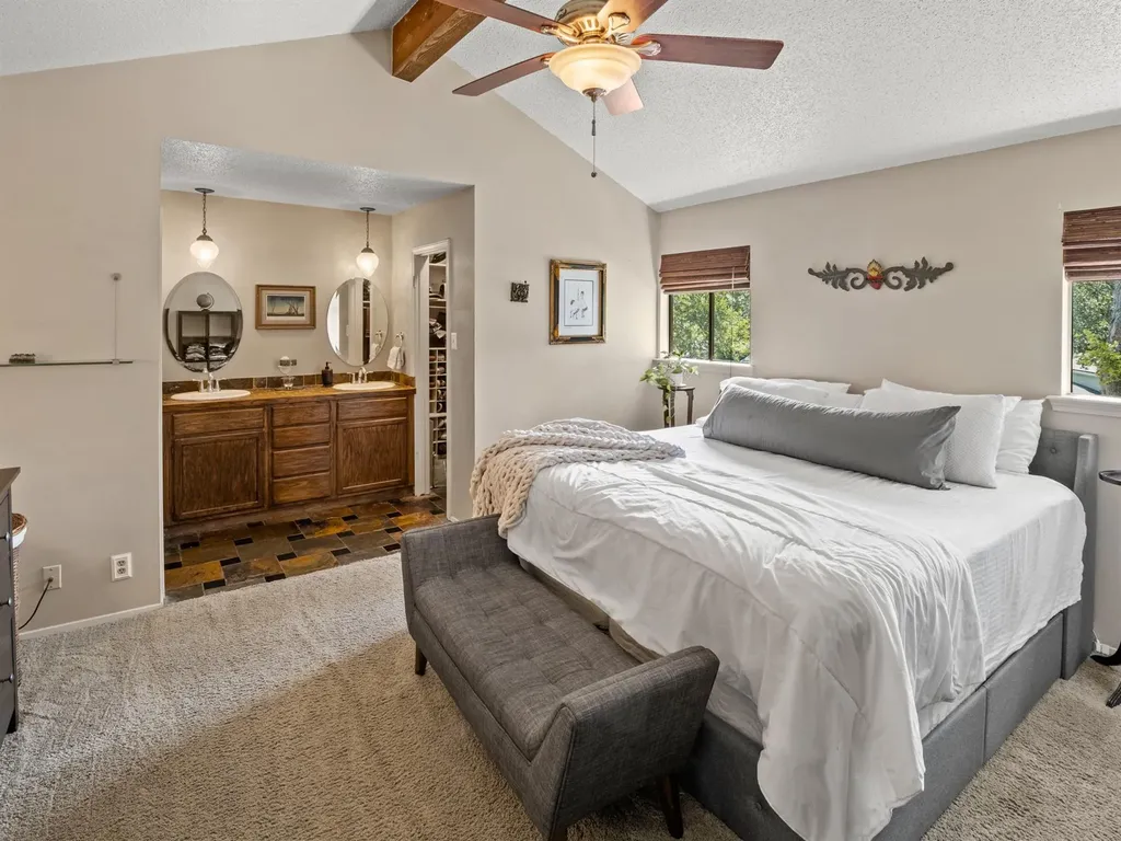 9004 Collingwood Drive Austin TX 78748