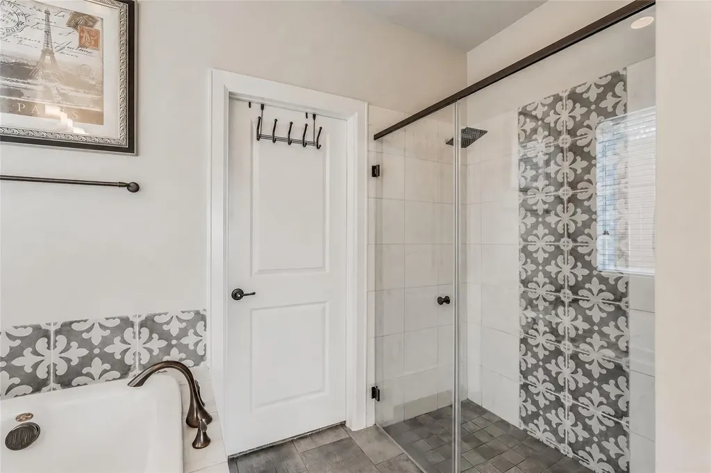 1821 Muhly Bush Bend Leander TX 78641
